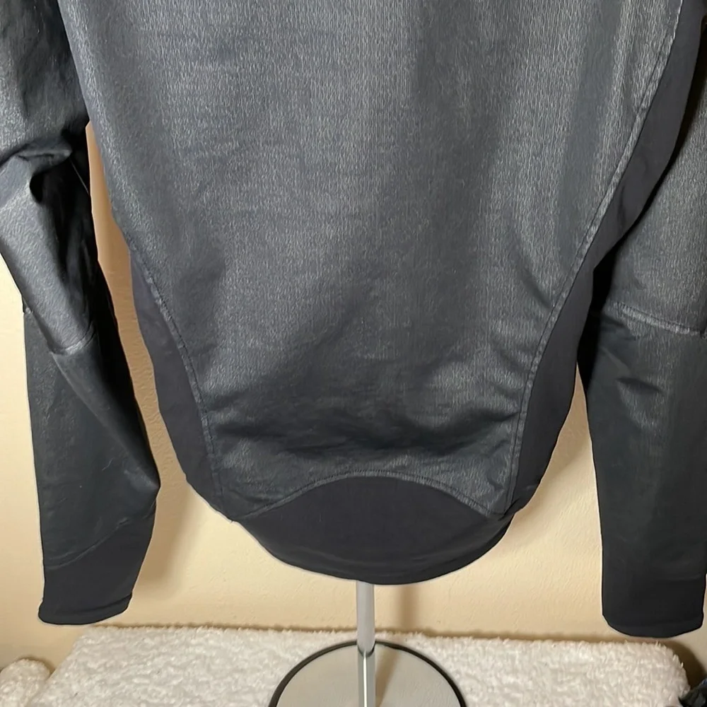 Nwot Mountain Hardwear 1/2 Zip Windstopper Pullover Size Medium